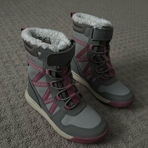 Merrel girls snow boots